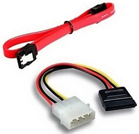 Micro-One Molex -> SATA adapterikaapeli, sekä erillinen SATA -datakaapeli